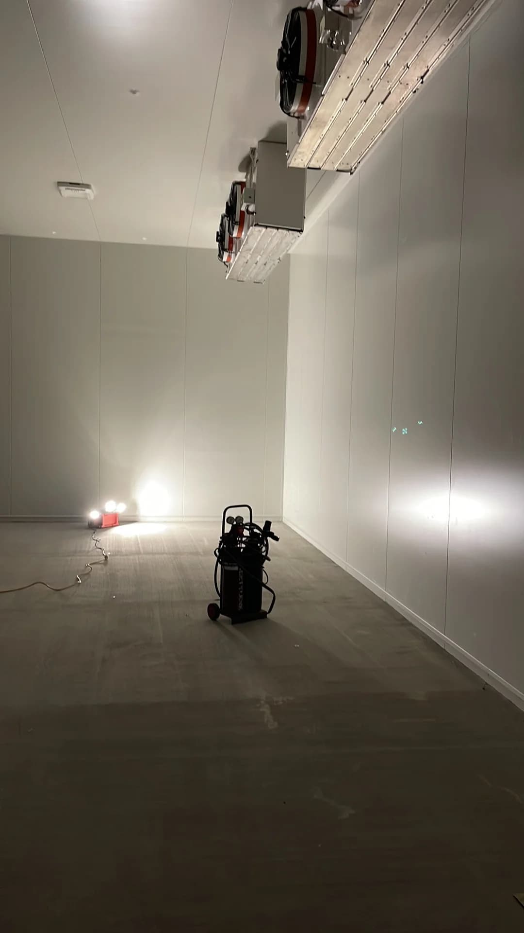Evaporator units inside a commercial cold room